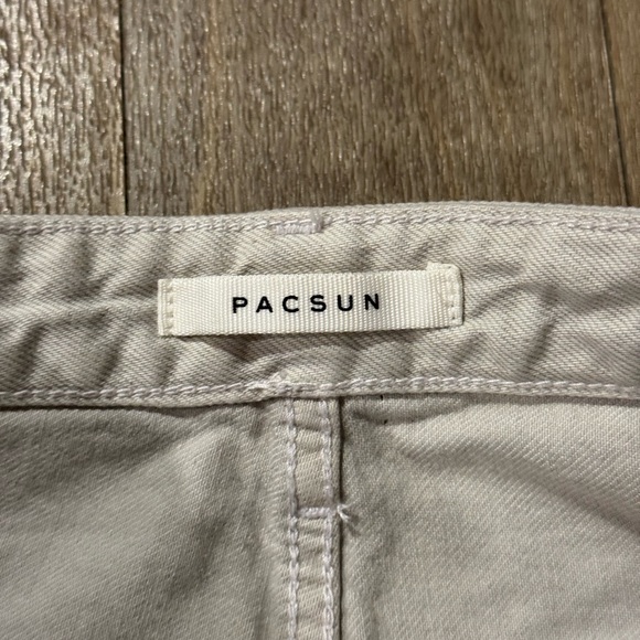 Pacsun Cream White 90s Boyfriend Straight Leg Jeans Distressed Size 27 - Picture 2 of 6